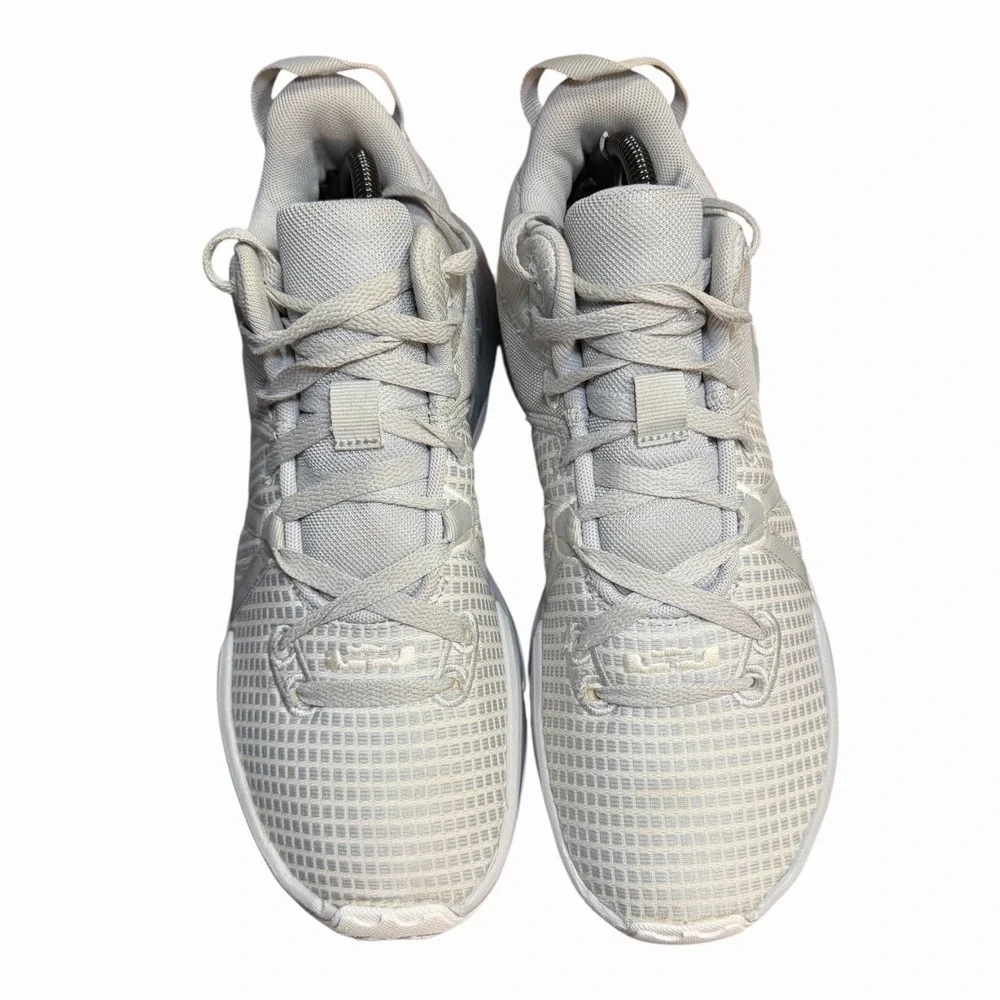 Nike LeBron Witness VII TB Basketball Shoes Wolf Grey White‎ Size 10 DZ3299-002